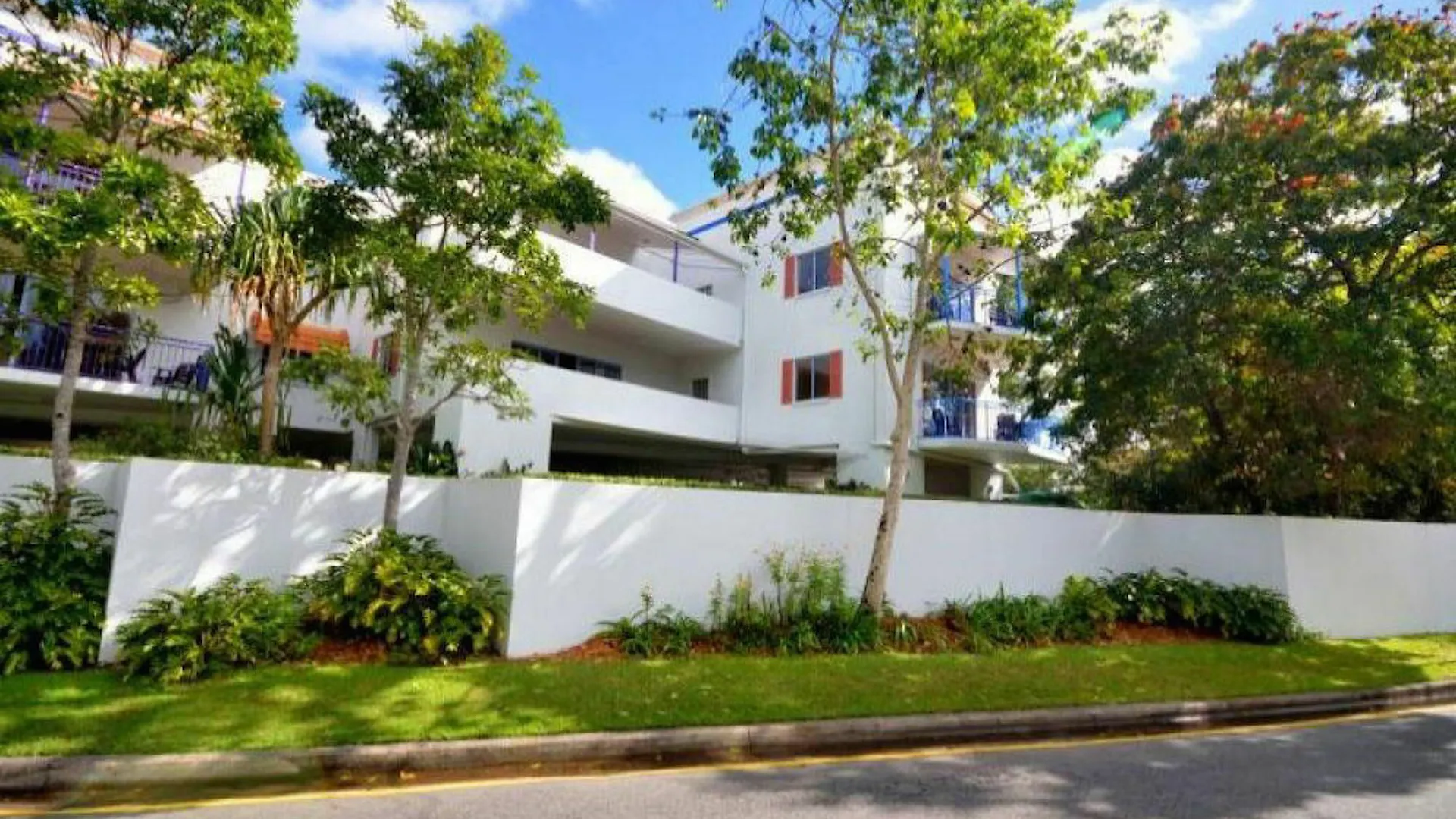 Rimini Holiday Apartments Noosaville 4*,